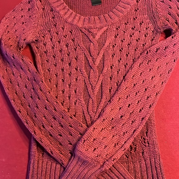 Sueter - Picture 2 of 3